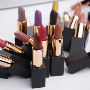 25 Shades of Premium Vegan Cruelty-Free Nude Lipstick – Moisturizing, Creamy, Waterproof in Seductive Pink – Non-public Label Cosmetics